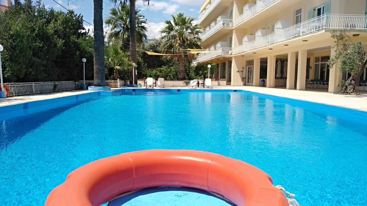 Nireus Hotel Nea Makri Exterior photo