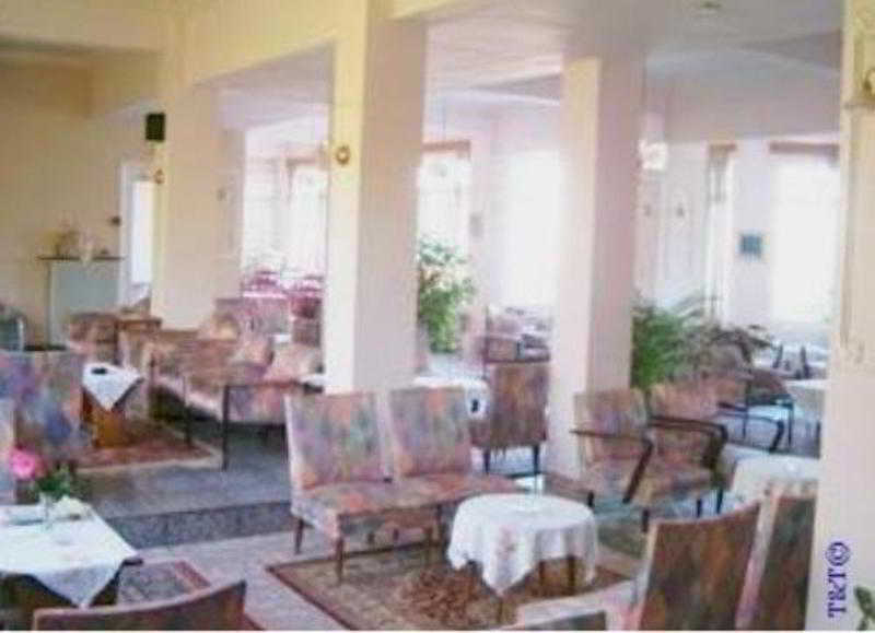 Nireus Hotel Nea Makri Exterior photo