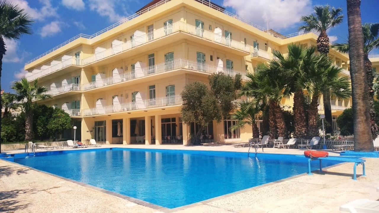 Nireus Hotel Nea Makri Exterior photo